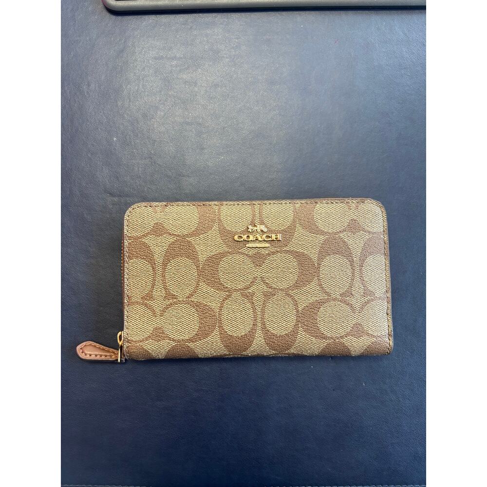 Coach Signature Zip Around Wallet Brown Canvas Leather PVC Gold Tone New - Picture 2 of 6